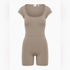 Aritzia Wilfred Free Theodora Romper in Turner Taupe